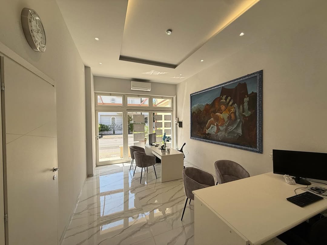 Chi siamo - Agenzia Immobiliare 'Le Ville' 4